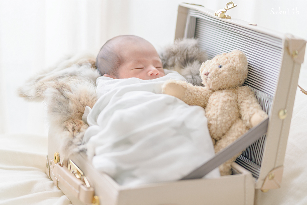 滋賀京都でニューボーンフォトならSakuLabへお任せください。